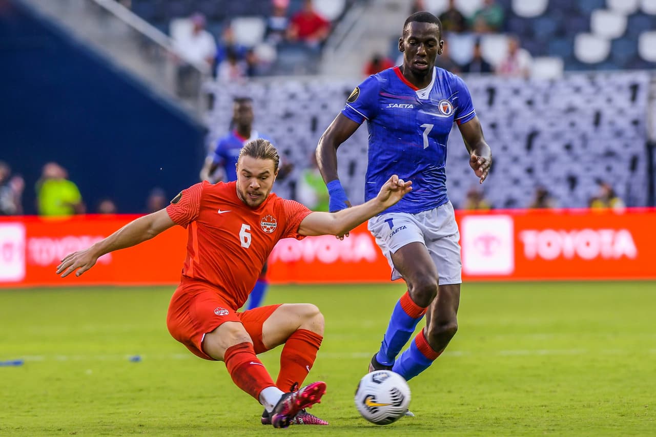 El doblete de Cyle Larin y los goles de Stephen Eustáquio y Junior Holiett le dan la victoria a Canadá 1-4 sobre la selección de Haití en la jornada dos de la Copa Oro.