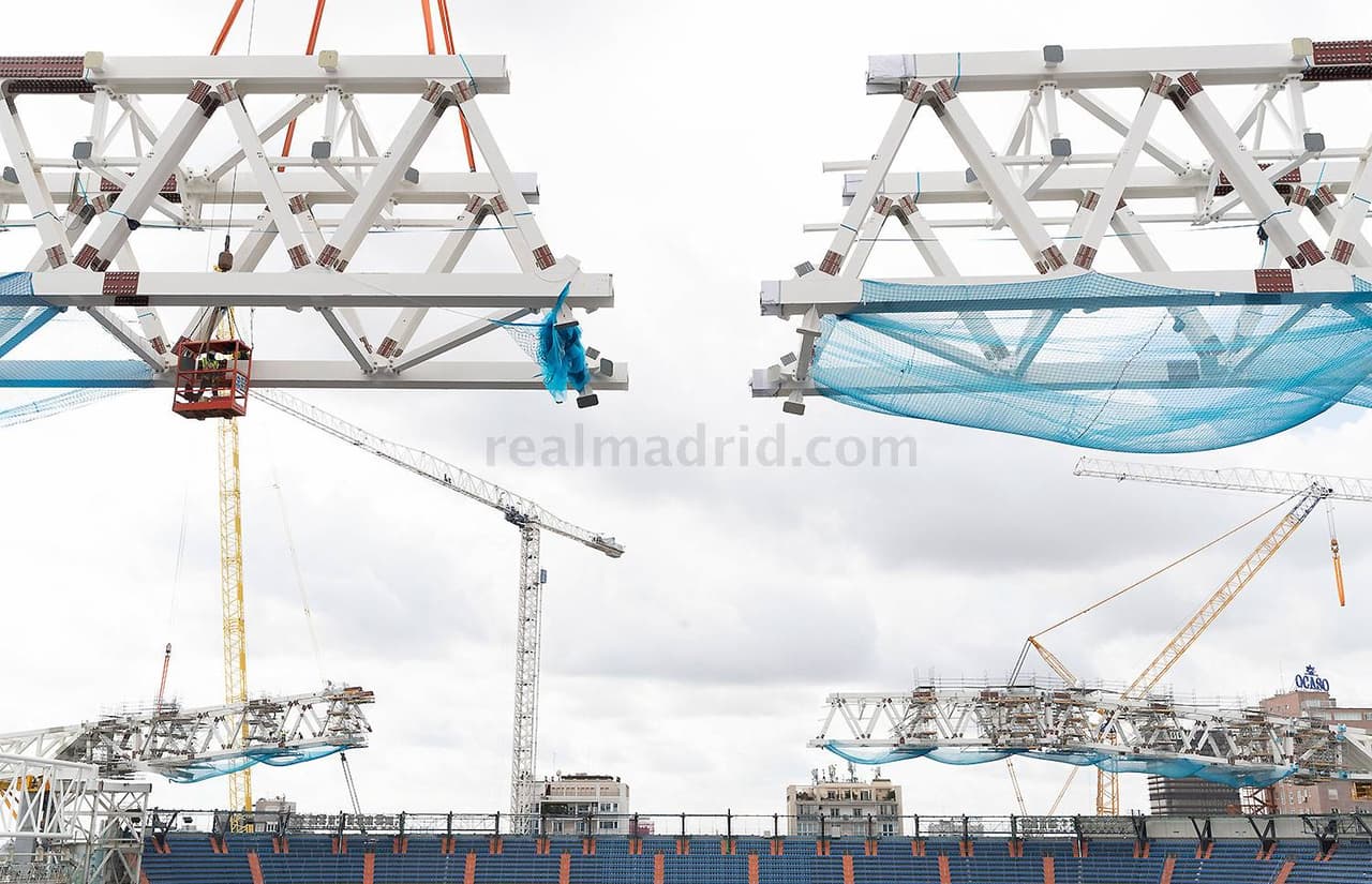 Las obras del Santiago Bernabéu continúan a marchas forzadas y ya se comienzan a completar estructuras importantes de la remodelación.