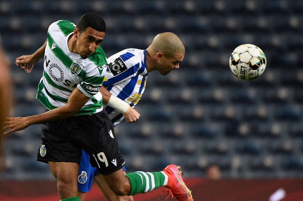 Tras no caer goles en el Estadio do Dragão, Sporting y Porto lideran el balompié portugués al cabo de 21 jornadas con 55 y 45 unidades, respectivamente.