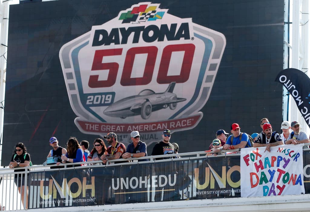 No hay un evento que acapare tanto la atención de los estadounidenses, quizás desupués del Super Bowl, como las 500 millas de Daytona.