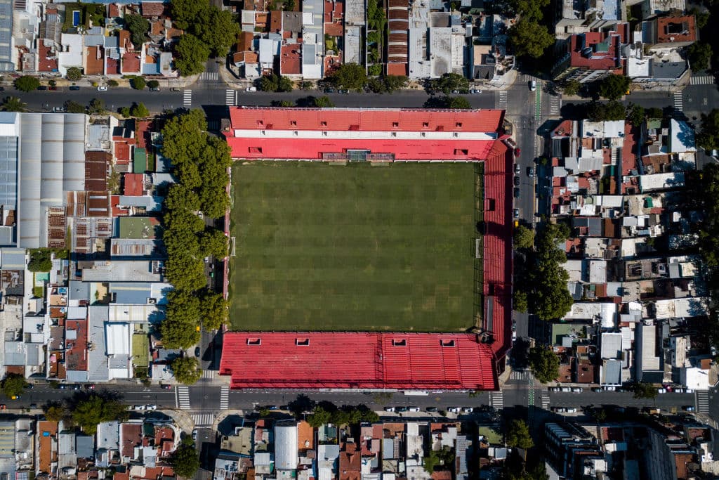 Puede recibir hasta 26 mil espectadores.