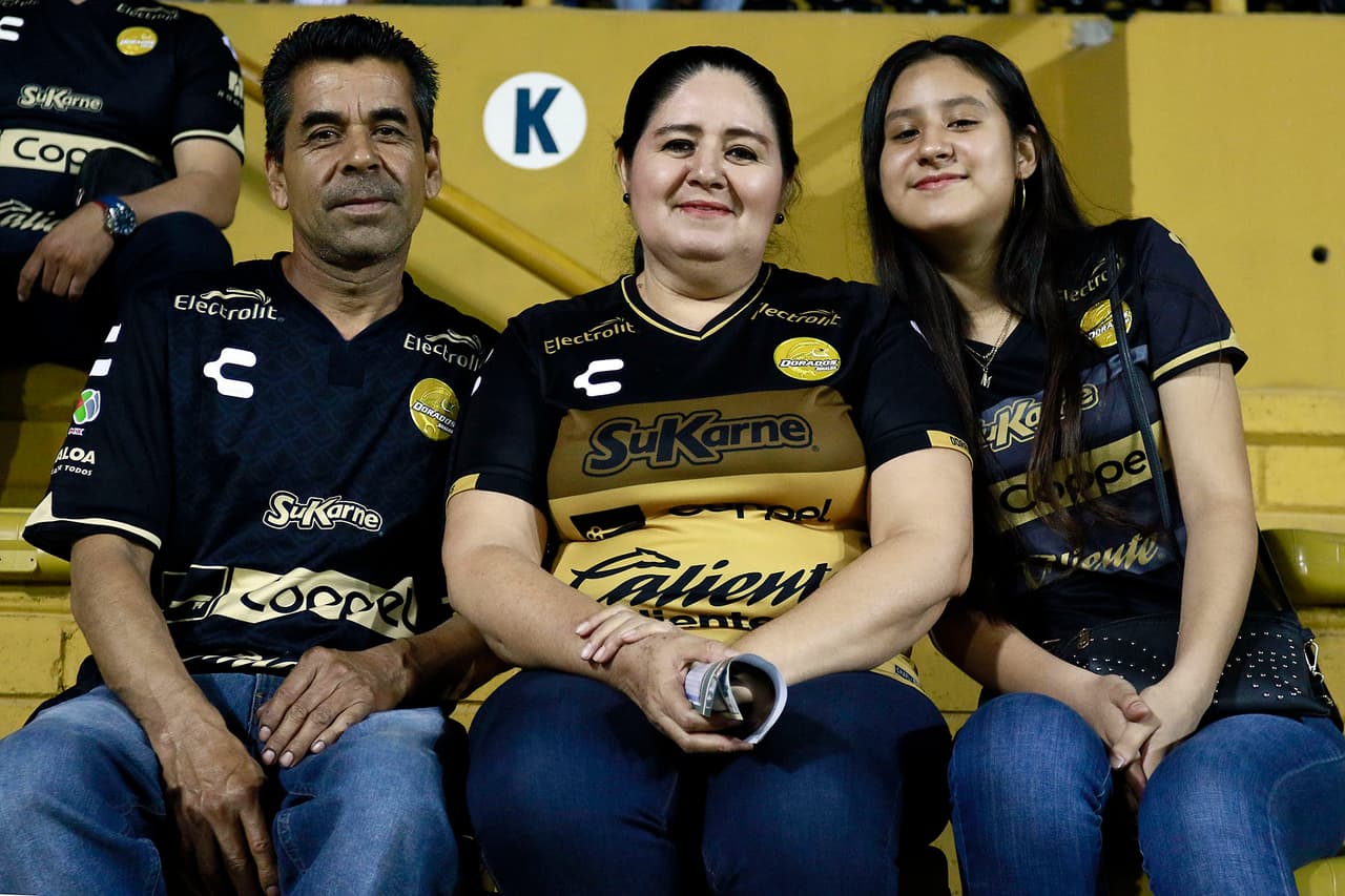 La afición sinaloense acudió para observar a la escuadra de Maradona con gran ilusión por estar en zona de Liguilla.