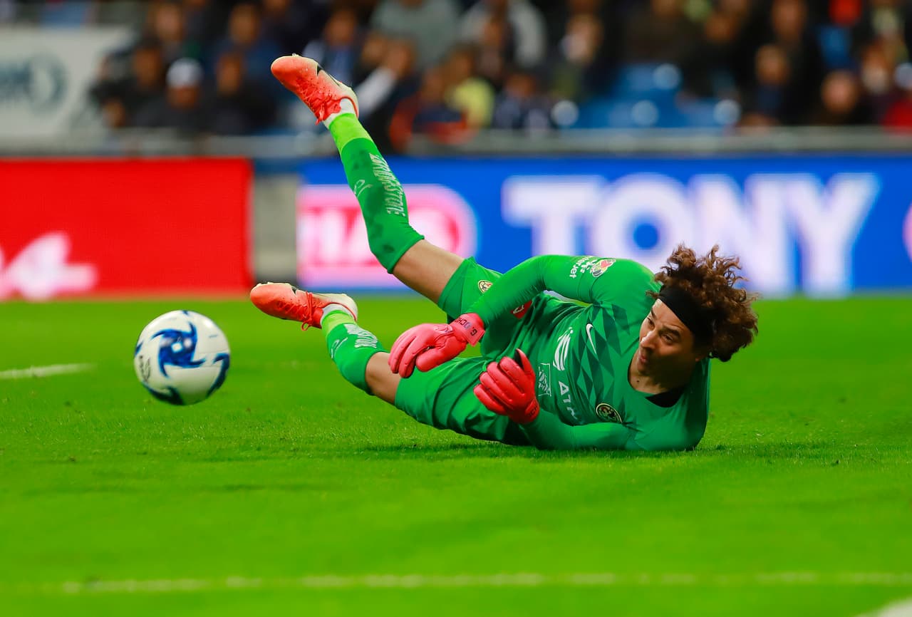 Nahuel Guzmán y Guillermo Ochoa, los más valiosos de la Liga MX