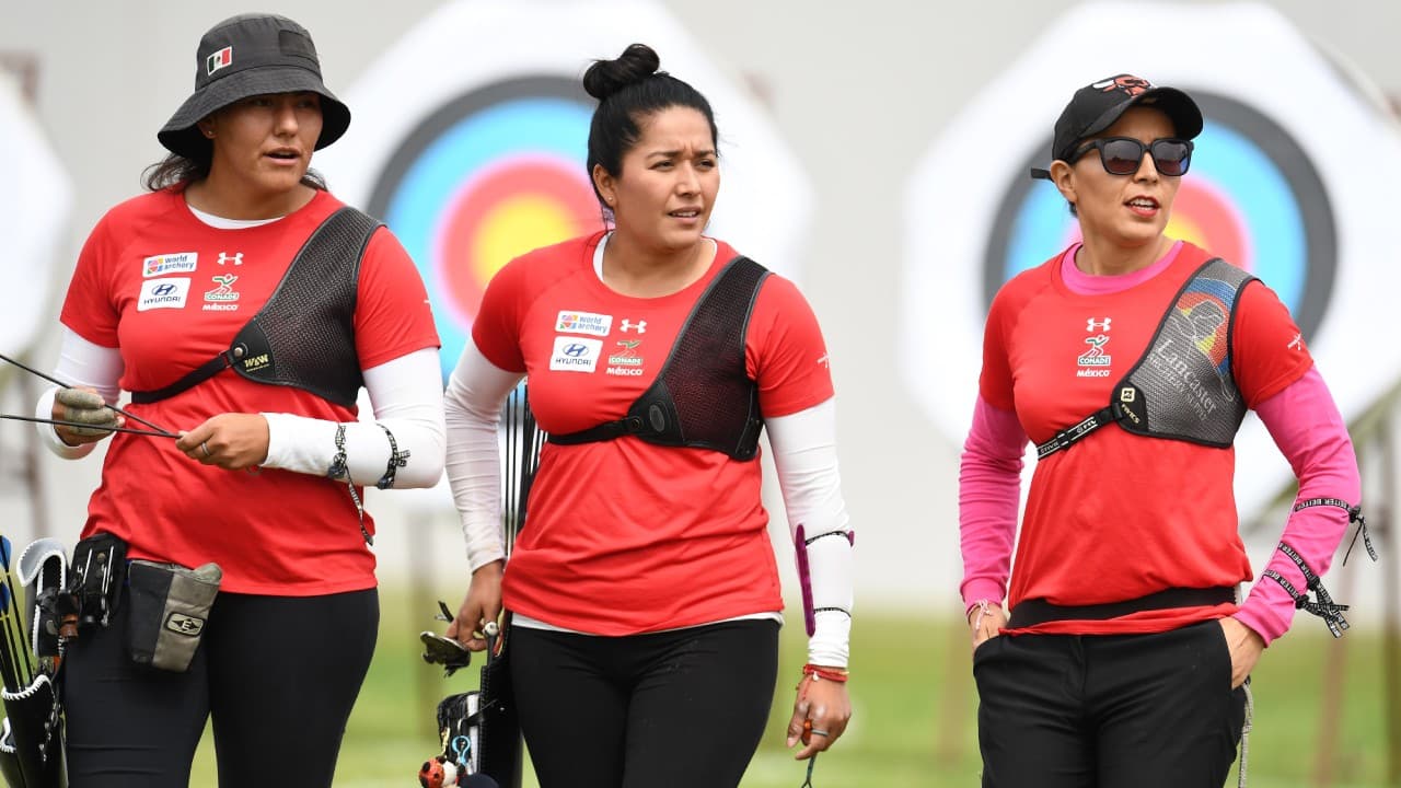 Alejandra Valencia, Mariana Avitia y Aída Román.