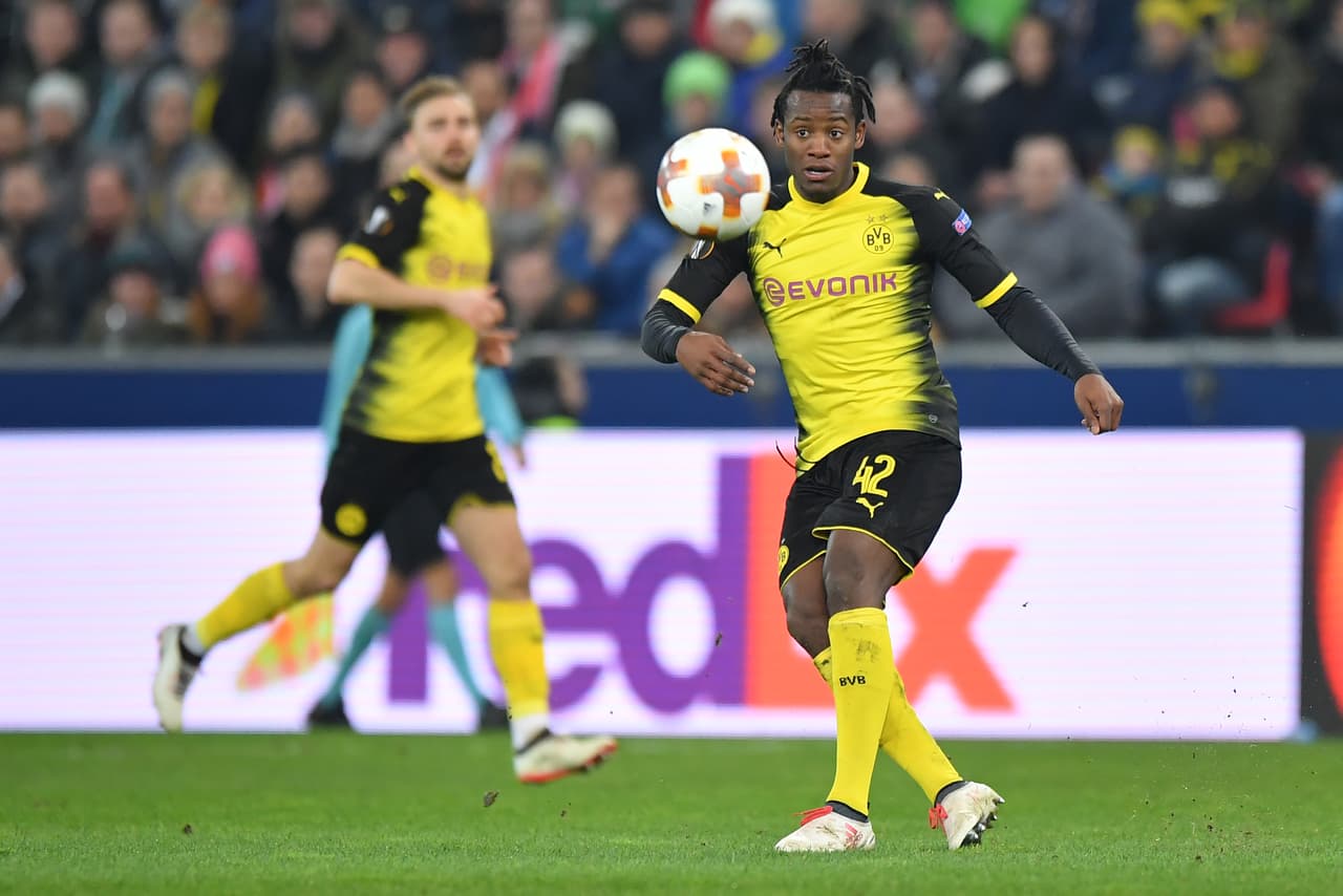 Borussi Dortmund es otro de los equipos que tendría los ojos en Lozano para reforzar a su ataque con miras a los retos locals y continentales de la próxima temporada.