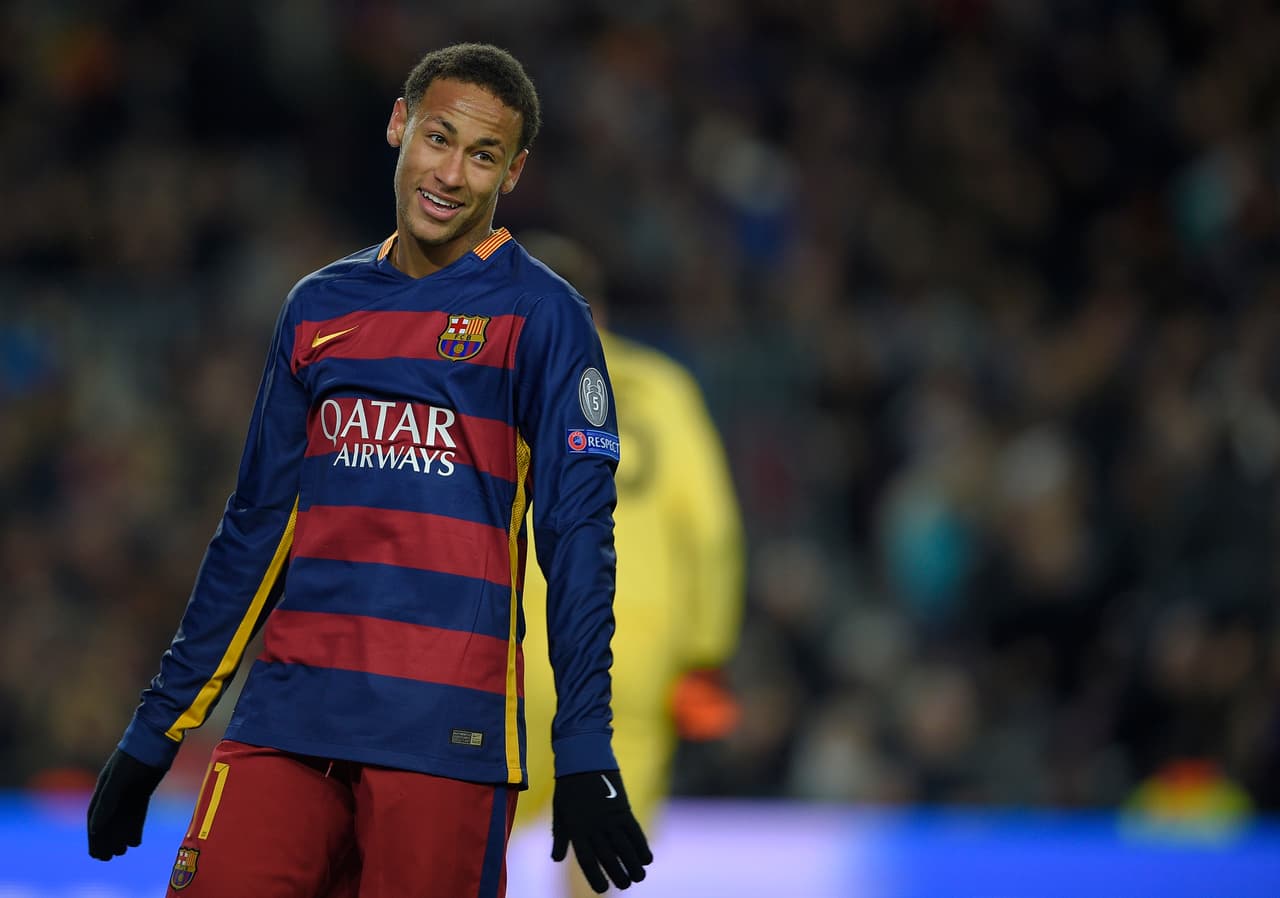 Neymar es el único de los tres finalistas que nunca ha ganado el Balón de Oro y de hecho se estrena en el podio definitivo, pues hasta ahora solo había obtenido una quinta plaza como mejor posición en 2013.