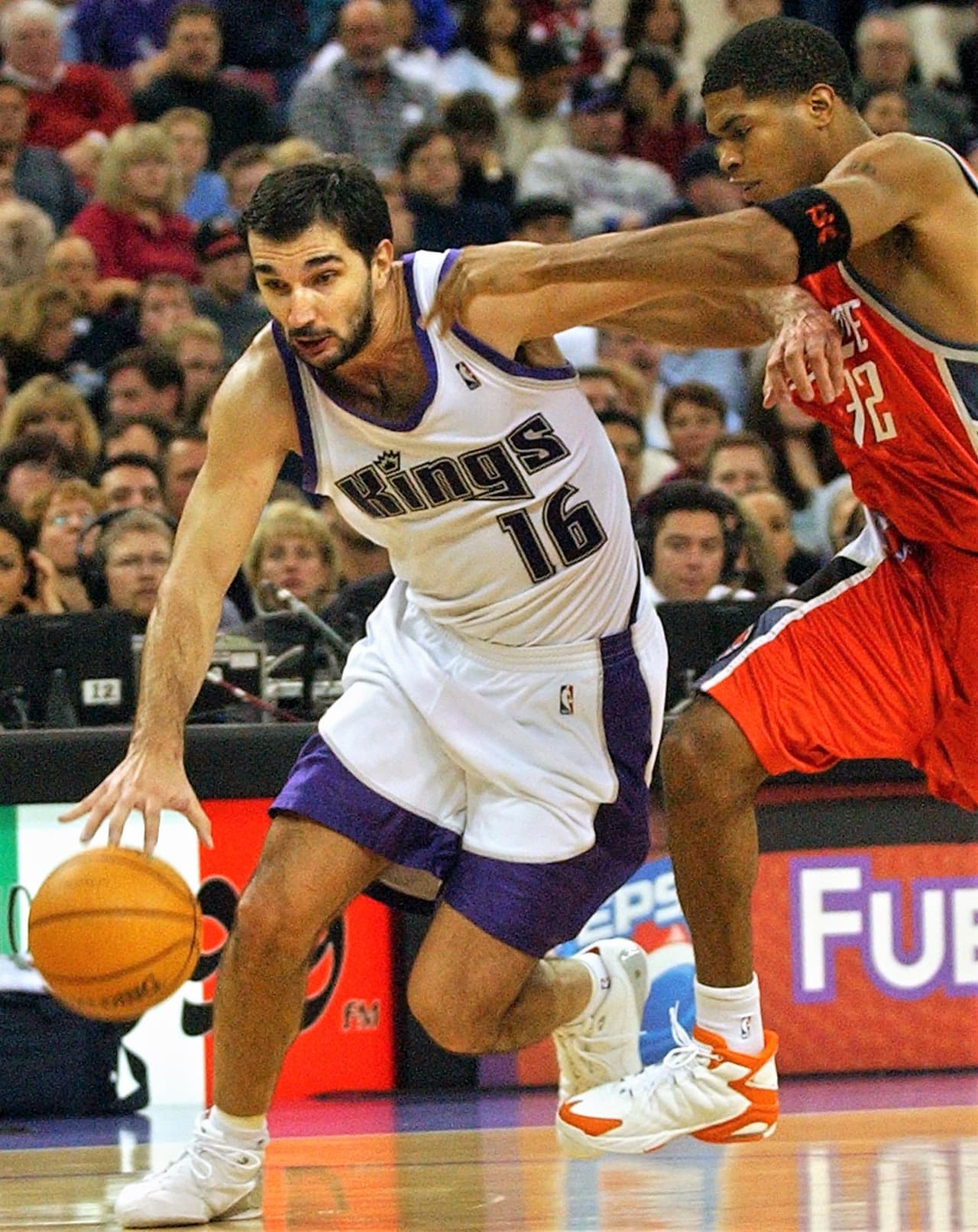 <b>Sacramento Kings: Peja Stojakovic</b>. El croata es el líder histórico de esta atribulada franquicia en triples y además está íntimamente relacionado con el mejor momento del equipo en su historia.