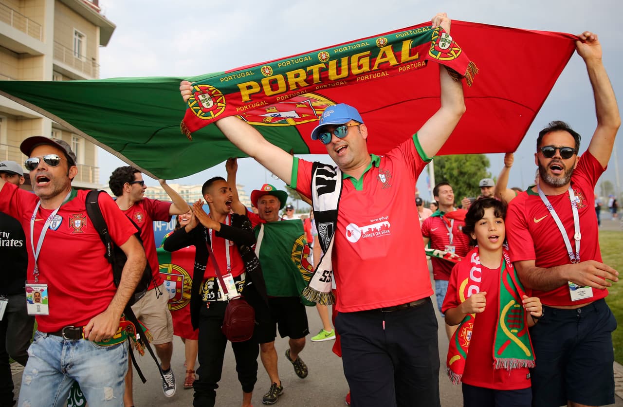 El esperado duelo entre Portugal y España por el grupo B también tuvo un capítulo especial en la pasión que sus fanáticos muestran para vivir esta fiesta en el Mundial de Rusia 2018.