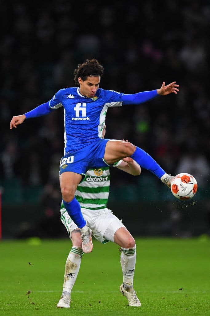 Lainez revela porqué se fue al vestidor tras salir de cambio