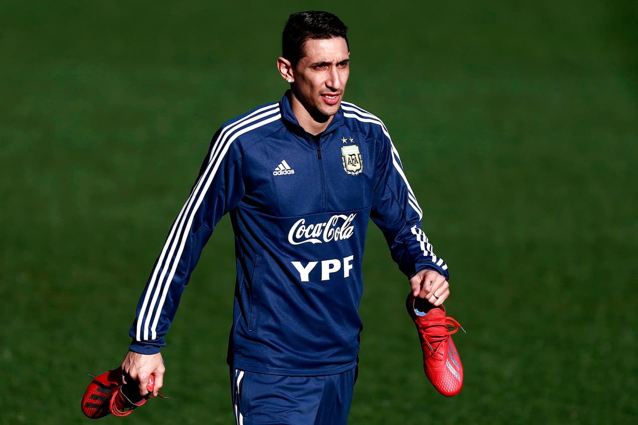 Tras dos sesiones de entrenamientos en Madrid, Ángel Di María se lesionó y no pudo jugar con Argentina los duelos de esta fecha FIFA ante Venezuela y Marruecos. Sufrió una molestia en el recto anterior de la pierna izquierda.