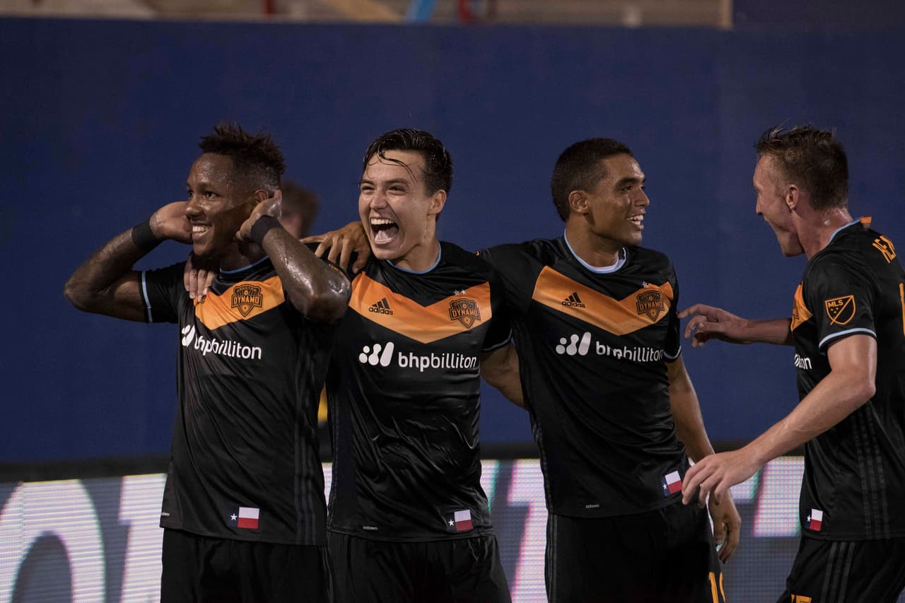 Despertó el 'Cubo' Torres: El mexicano marcó doblete en empate 3-3 de Houston Dynamo ante FC Dallas