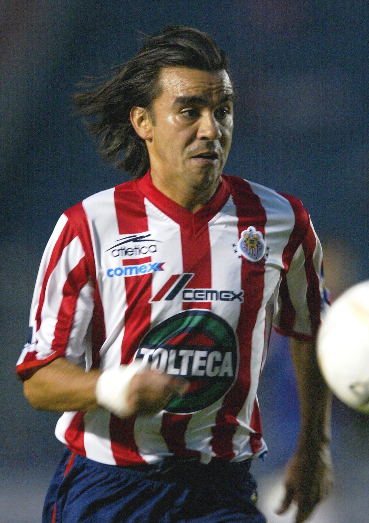 Pero en Chivas supo lo que es ser campeón de liga con una gran actuación en la final ante Toros Neza que es la más recordada por los aficionados.