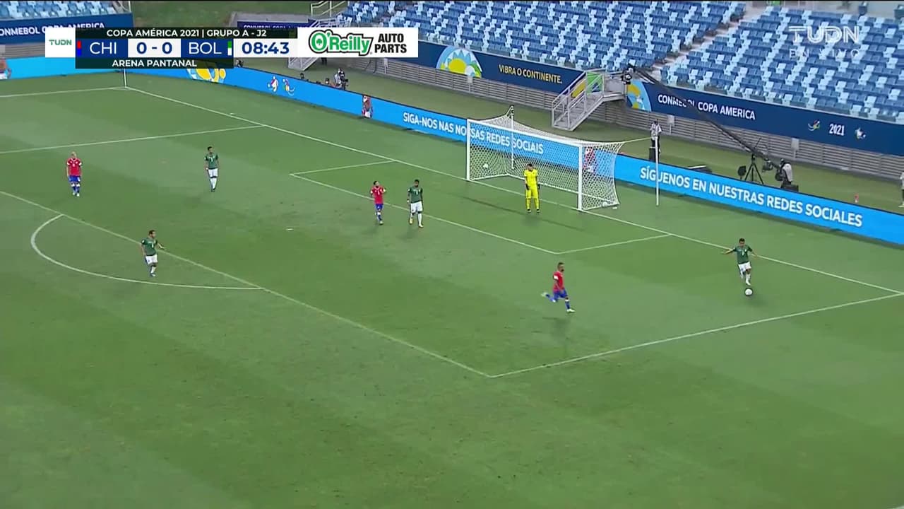 ¡GOL!  anota para Chile. Ben Brereton