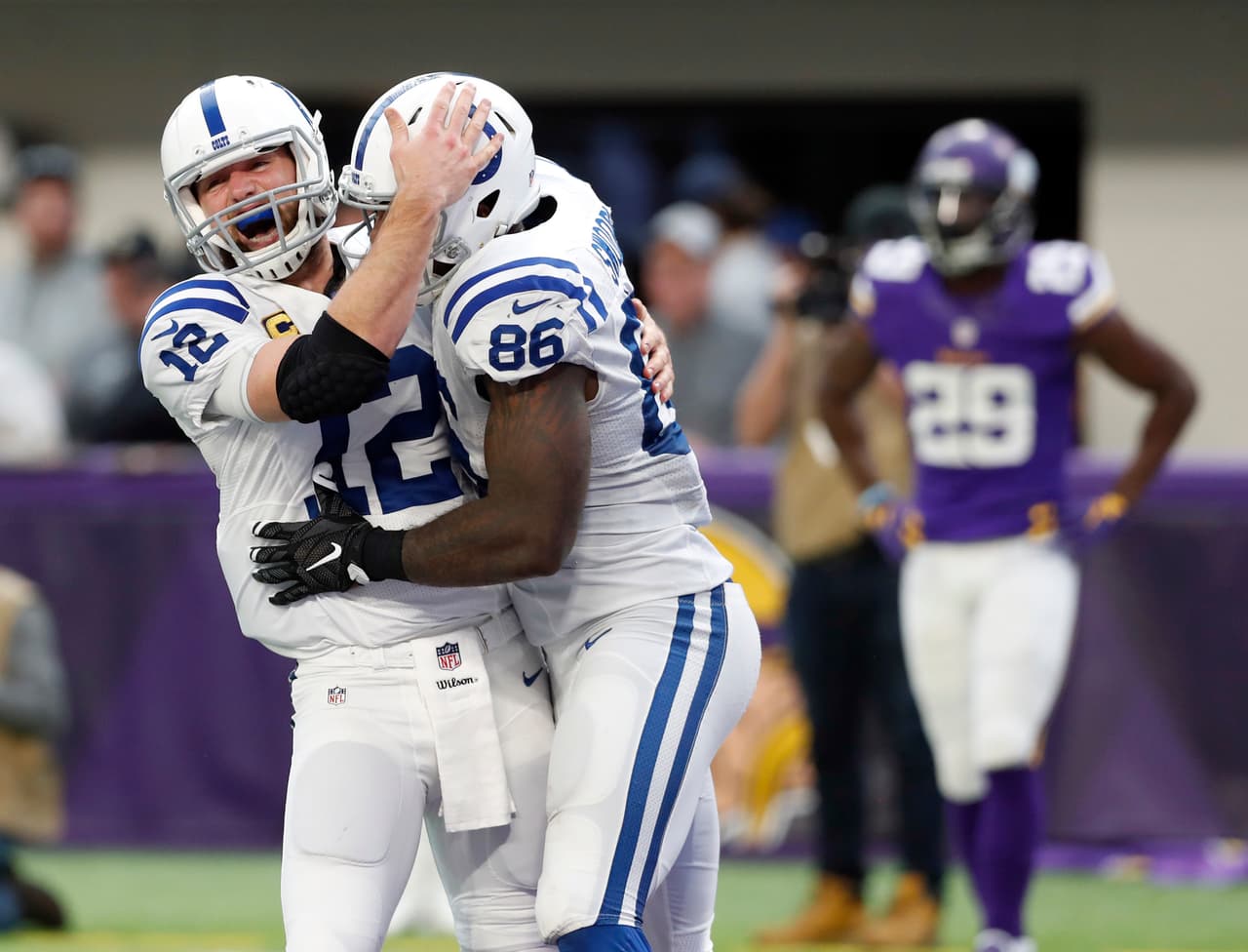 Andrew Luck y los Colts aplastaron 34-6 a los Vikings 