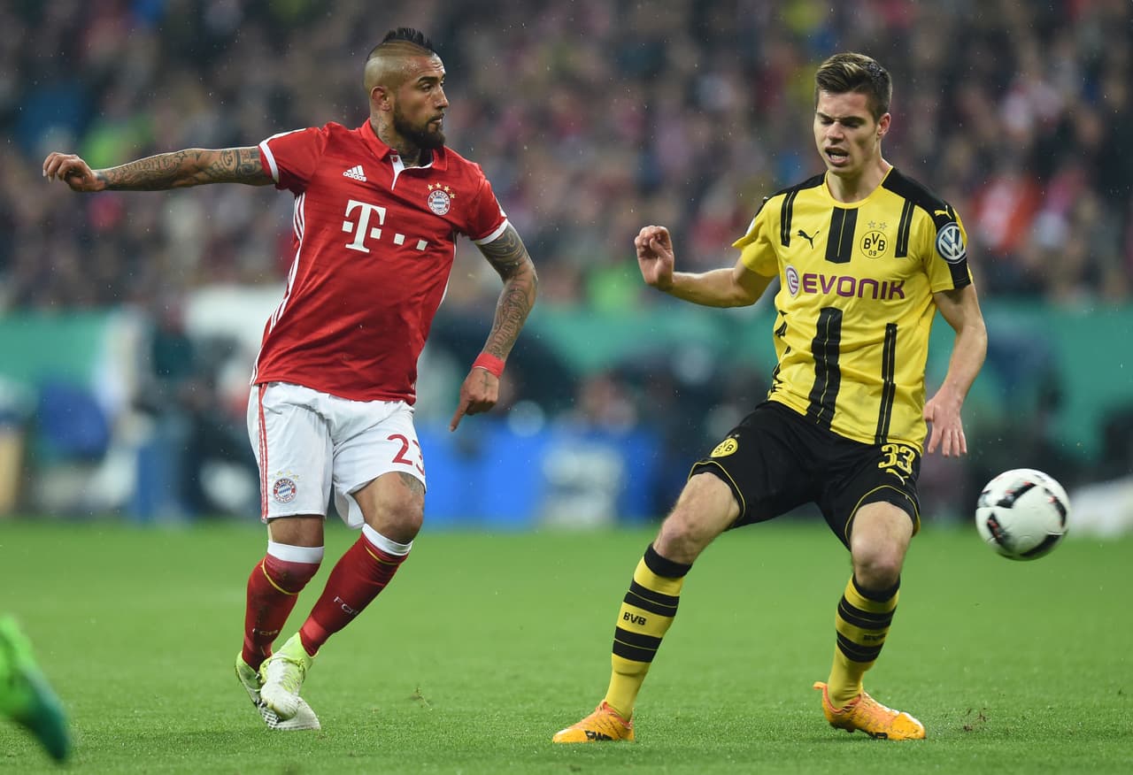 Vamos con las posiciones difíciles de encontrar en el mercado. El alemán Julian Weigl de 21 años del Borussia Dortmund luce ideal para ser el nuevo Sergio Busquets.