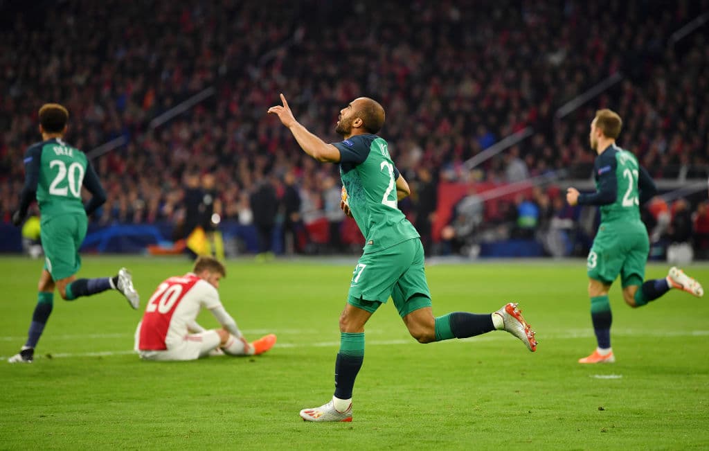 Una actuación milagrosa, providencial, para la eternidad, así fue el triplete que marcó Lucas Moura a favor del Tottenham Hotspur en la Vuelta de las Semifinales de la Liga de Campeones ante el Ajax. Moura anotó a los 55, 59 y 96 minutos los goles que le sacan de la bolsa el boleto a la Final a los Holandeses. Estas son las imágenes de esa proeza.