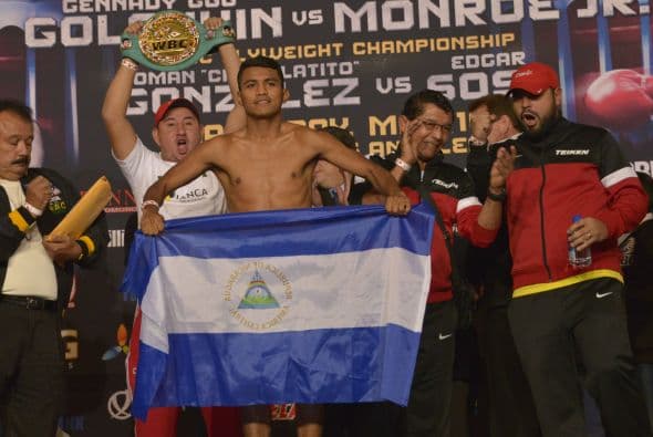 González festejó al superar la báscula (Foto: Alma Montiel/WBC)