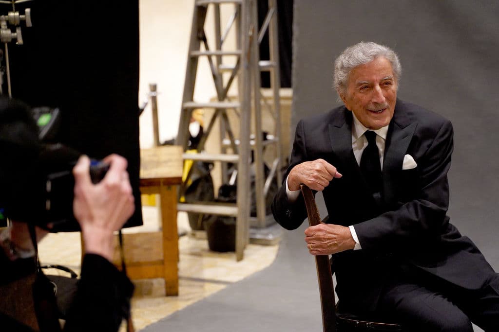 “Hay muchas cosas de él que extraño. Porque ya no es el viejo Tony... Pero cuando canta, es el viejo Tony”, aseguró su mujer, Susan Benedetto.
<br>