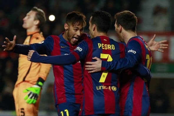 El crack brasileño brilló con su fútbol para comandar la goleada al Elche.