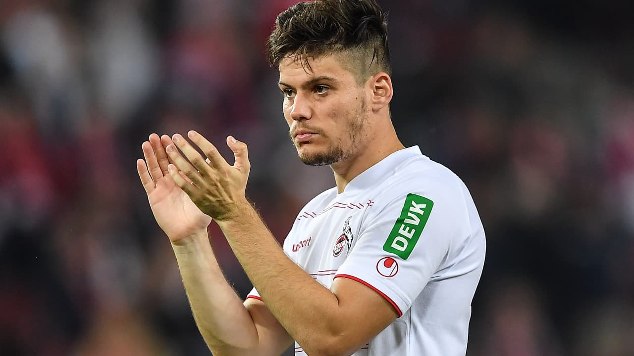 Técnico del Koln confirma oferta del América por Jorge Meré