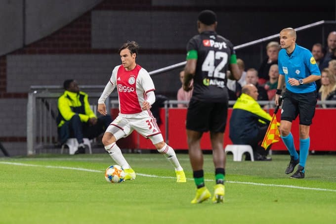 3 minutos mas tarde el holandés Klaas-Jan Huntelar marcaba el 2-0 sentenciaba el encuentro.