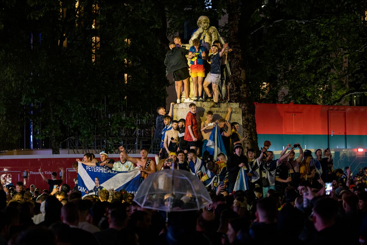 Detienen a treinta personas por el Inglaterra-Escocia