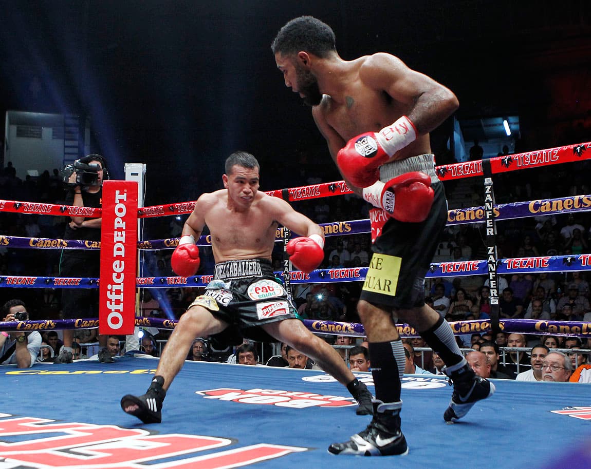 Luis 'Panterita' Nery venció al excampeón mundial David 'Tornado' Sánchez