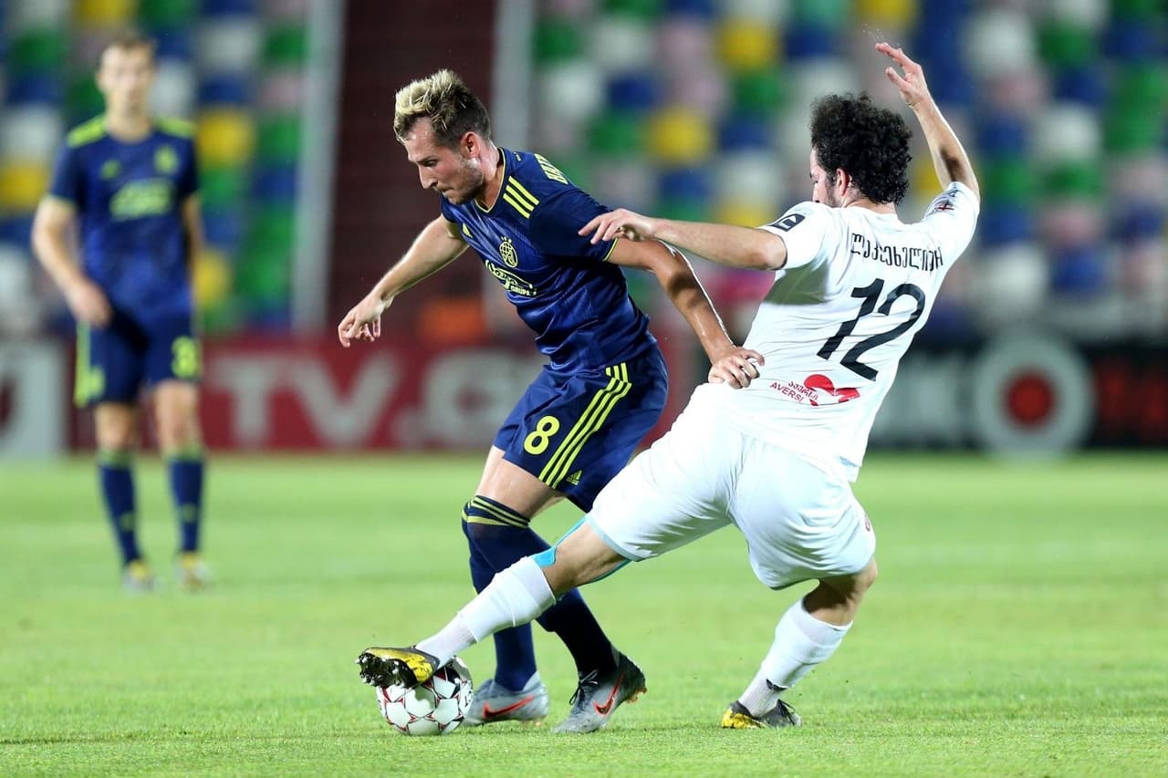 El dinamo de Zagreb obtuvo una ventaja importantísima de 2-0 ante el Saburtalo.