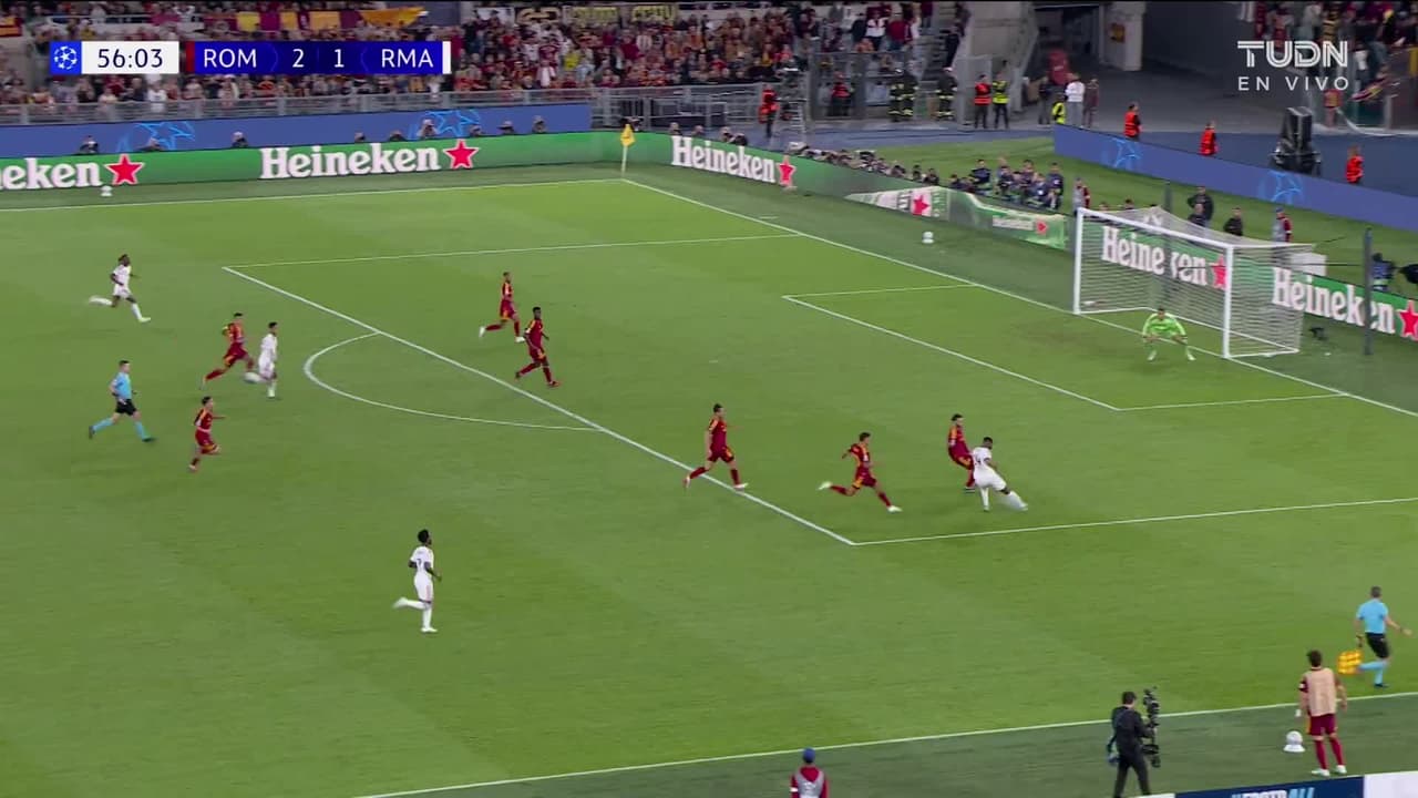 ¡GOL!  anota para AS Roma. Donyell Malen