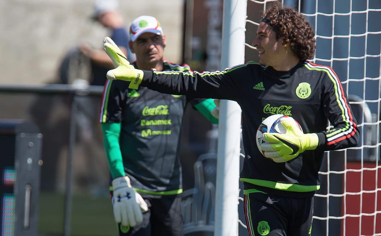 De los jugadores que esperamos ver ante Trinidad y Tobago y Argentina tenemos a algunos confirmados. Casos como Jonathan Dos Santos y Guillermo Ochoa sabemos que estarán ya que sus clubes confirmaron sus convocatorias.