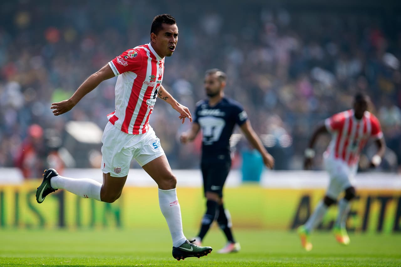 Jesús Isijara (Necaxa) estaría muy cerca de convertirse en el primer refuerzo del Cruz Azul. Se anunciaría en el draft.