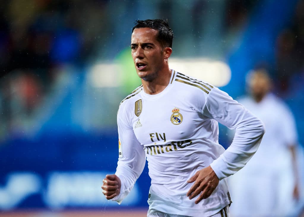 Con jugadores como Mariano, Lucas Vázquez, Kiko Femenía o Pacheco, el Castilla descendió de La Liga 2 en la temporada 2013-14, tras quedar en el lugar 20 de 24.