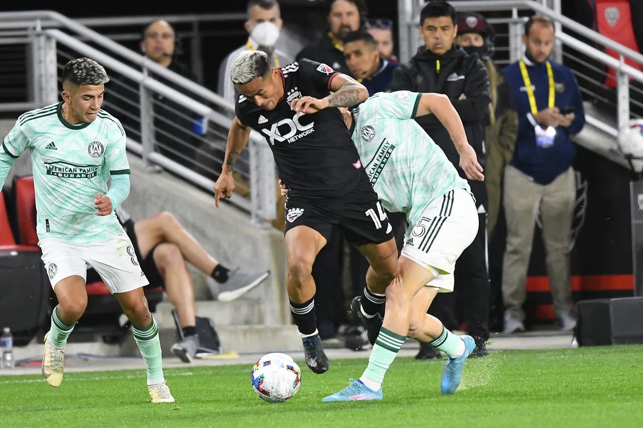 Gonzalo Pineda y Atlanta United salen victoriosos de casa de DC United