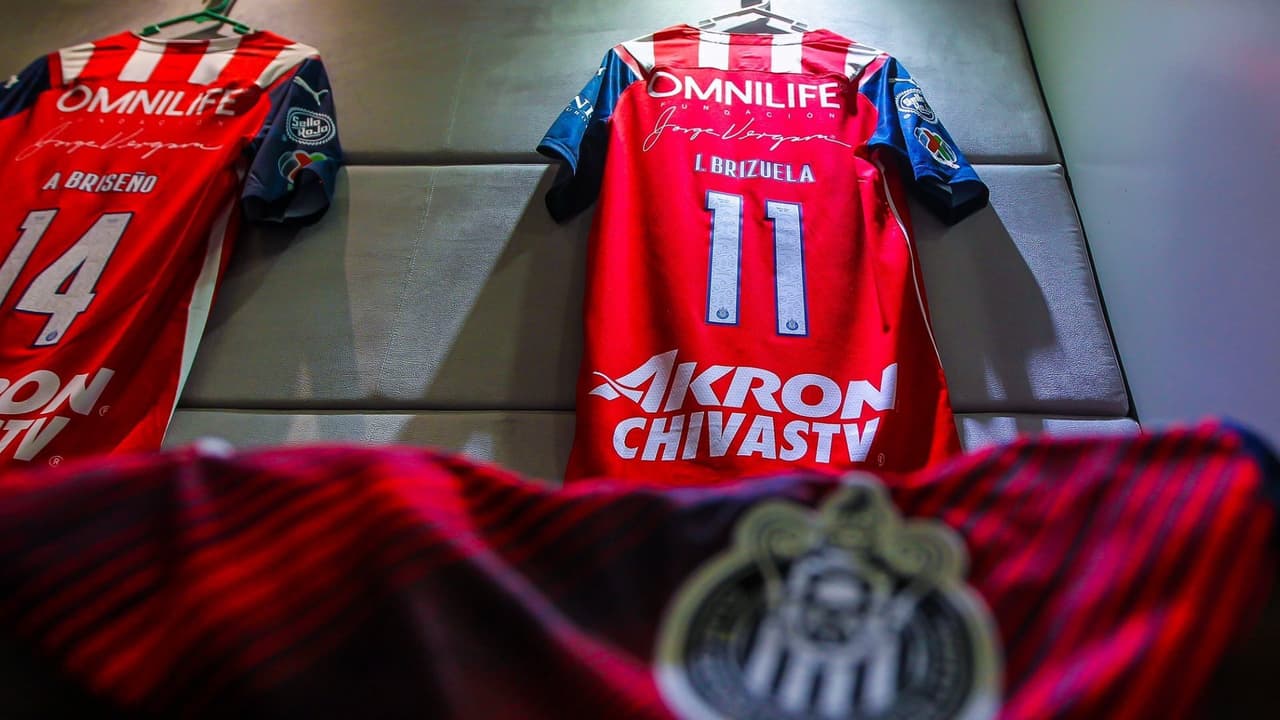 La alineación de Chivas y de Tigres para el partido de la Jornada 5 de Liga MX