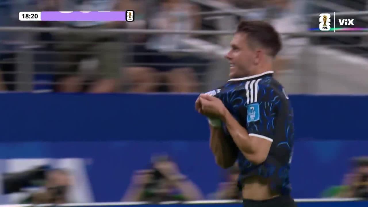 ¡Lo Celso convierte una joya de tiro libre!
