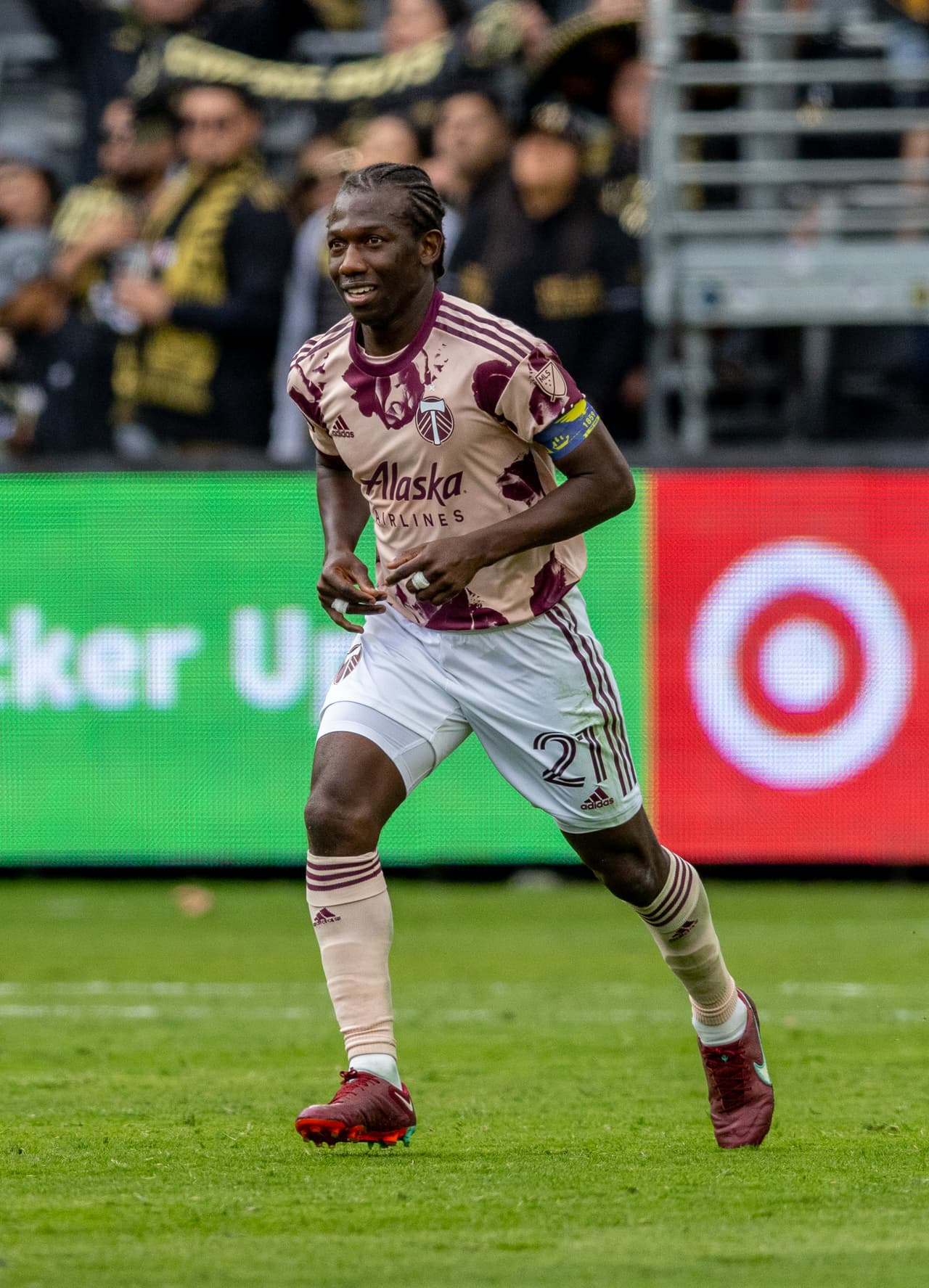 Mediocampista - DIEGO CHARA (Portland Timbers)