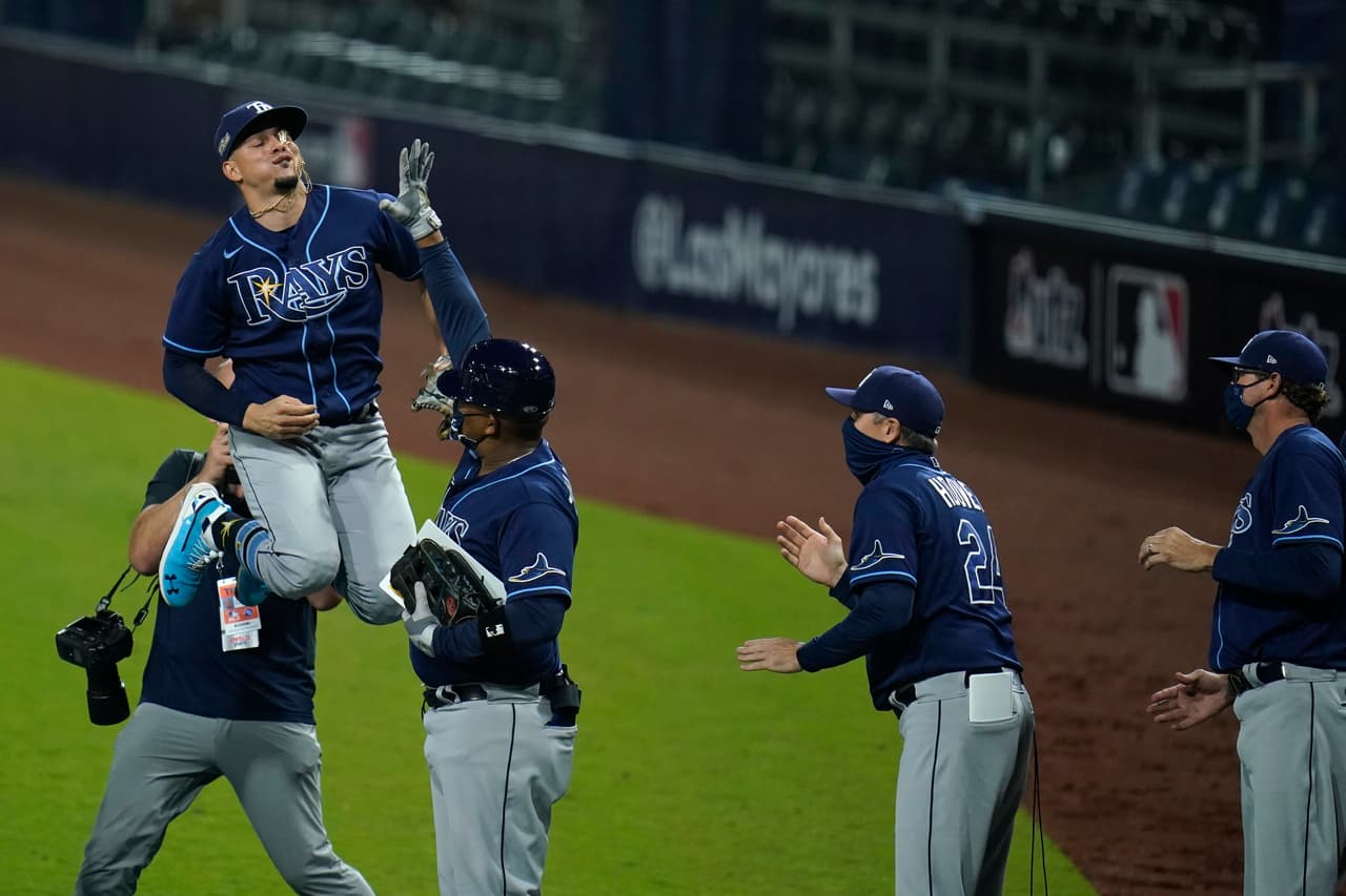 Los Rays consiguen darle la vuelta a la serie al conseguir su segunda victoria seguida sobre los Yankees 8-4.