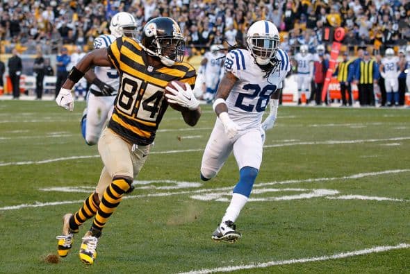 Su principal socio fue el de costumbre, el receptor Antonio Brown que acumuló dos anotaciones, además de diez atrapadas para 133 yardas.