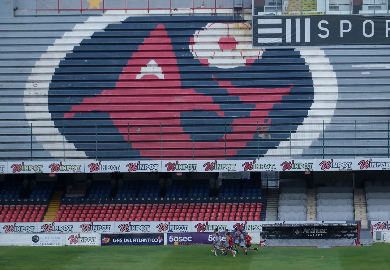 Los Tiburones Rojos de Veracruz trabajan duro en su pretemporada con miras a alejarse del descenso y sobresalir en el Apertura 2019 con la idea de afianzarse en la Liga MX.