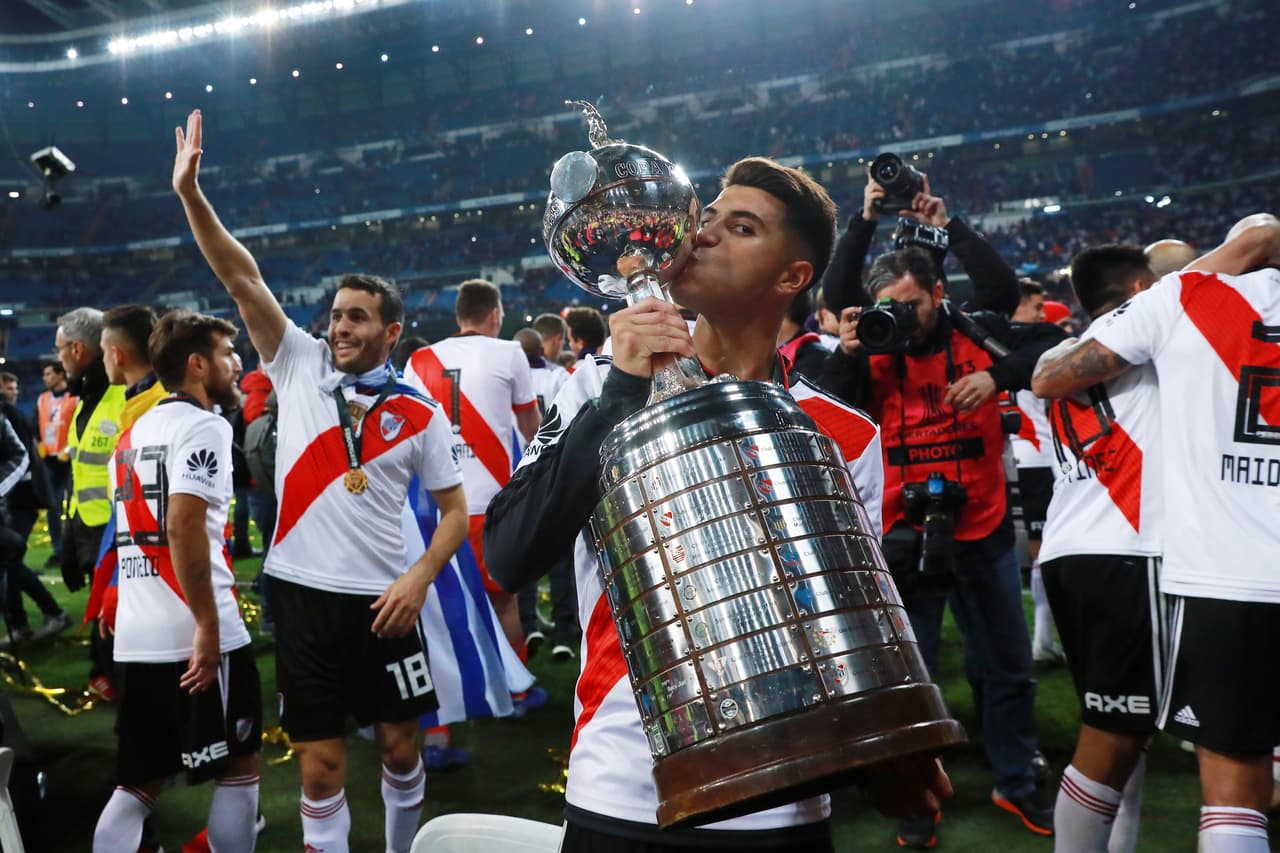 Exequiel Palacios 'enfría' los rumores que lo colocan en el Real Madrid