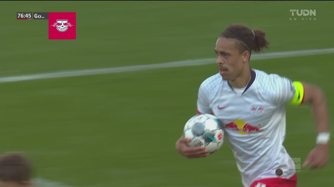 ¡Golazo! Poulsen se luce en el 1-1 con un magnífico remate de cabeza