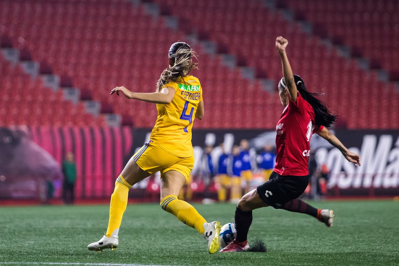 Tijuana 0-0 Tigres. Duelo parejo en donde comienza la patria, nada para nadie en el primer round.