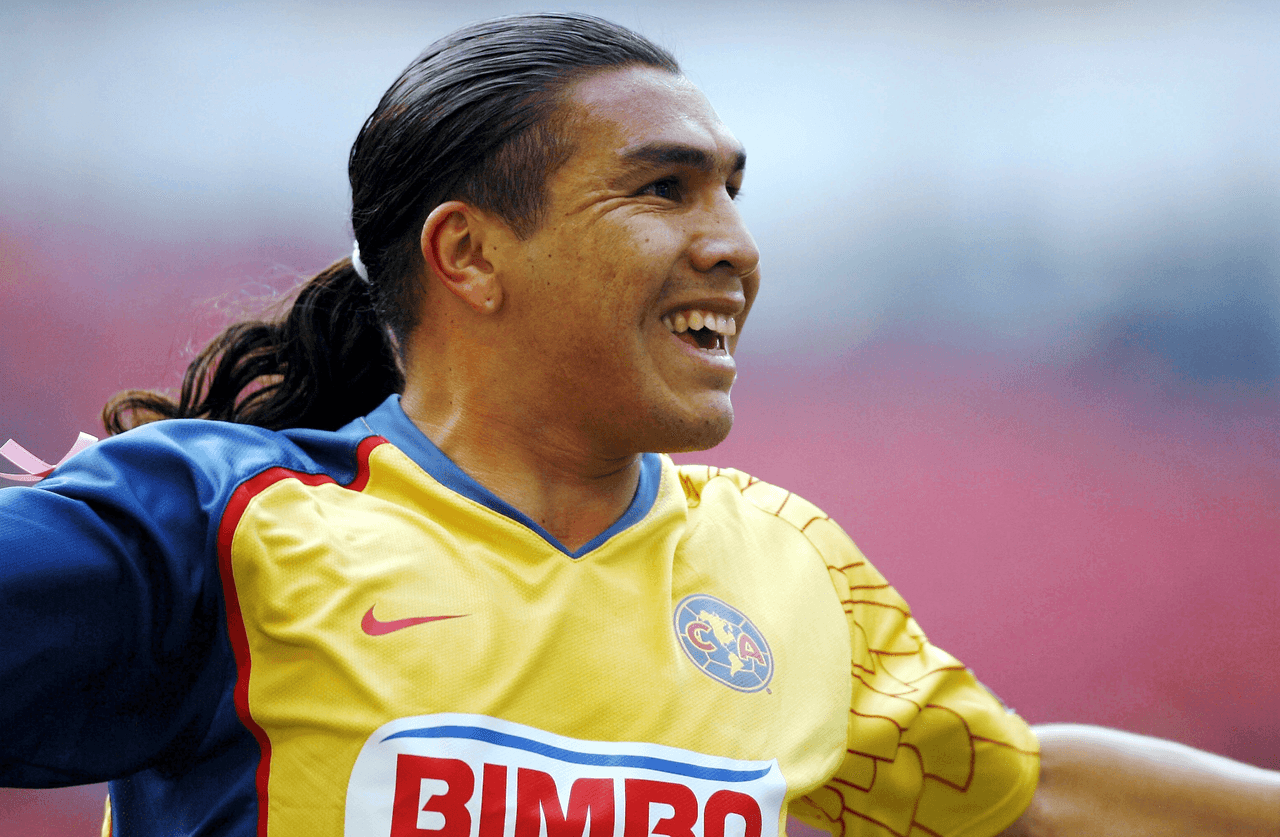 Se trata del paraguayo Salvador Cabañas.