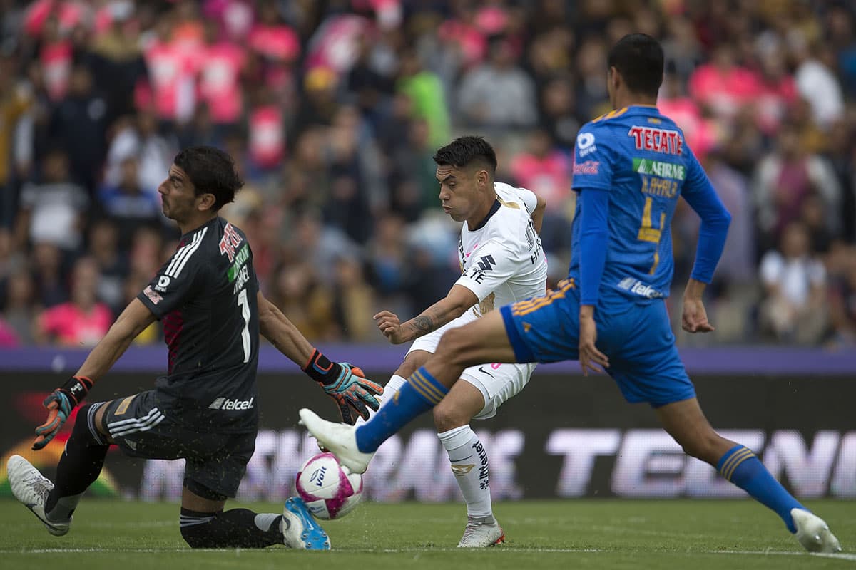 Un juego muy emocionante y con goles protagonizaron Pumas UNAM y Tigres UANL en la jornada 13 del Apertura 2018.