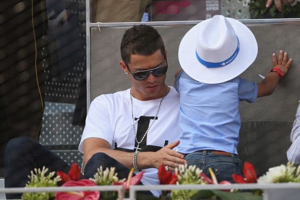 Aunque con un niño pequeño es difícil seguir un partido de tenis.