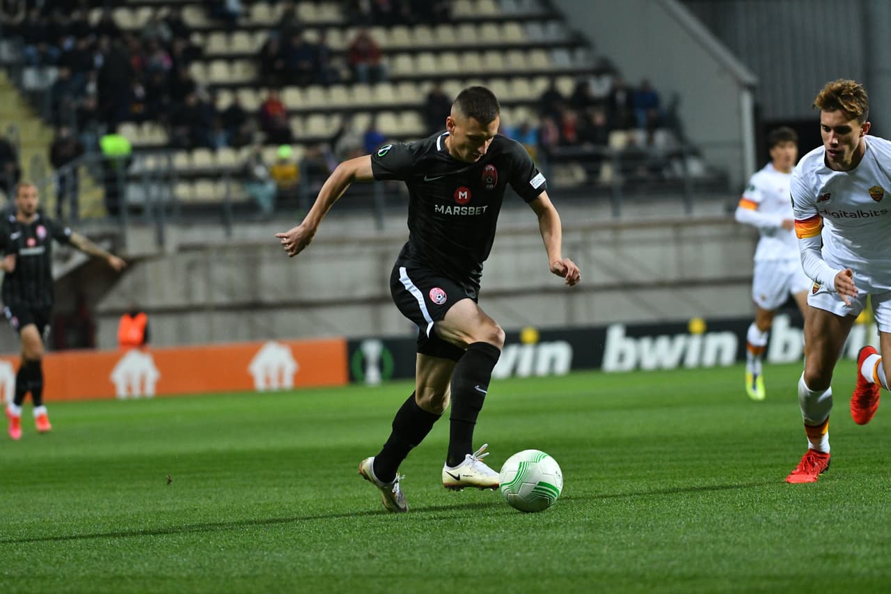 AS Roma se lleva la victoria sobre Zorya Luhansk 3-0, durante la fase de Grupos de la UEFA Conference League.' La Loba' vuelve a empezar con una victoria ante los ucranianos donde El Shaarawy (7'), Smalling (66') y Tammy Abraham (68') se encargaron de darle el triunfo.