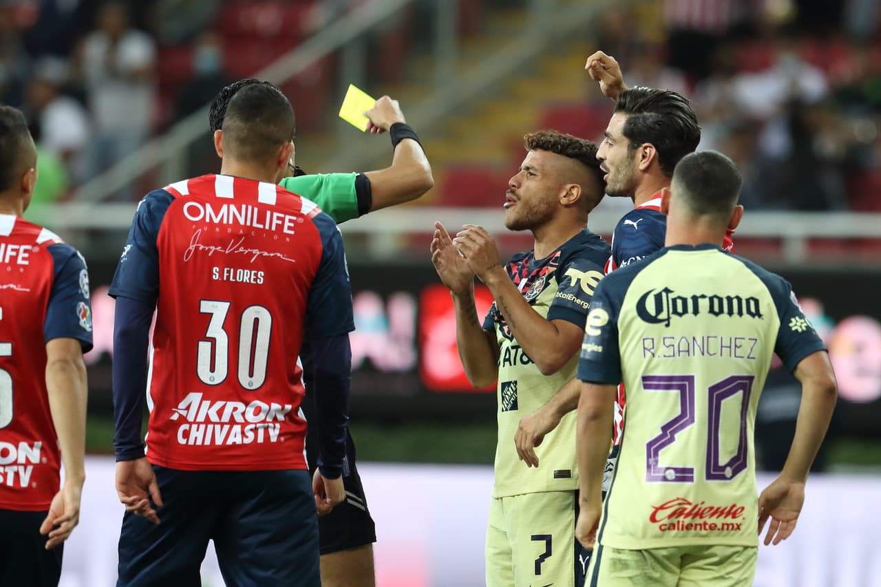 El Guadalajara y las Águilas brindaron un duelo poco espectacular en el Estadio Akron, aunque los locales tuvieron mejores oportunidades para marcar.