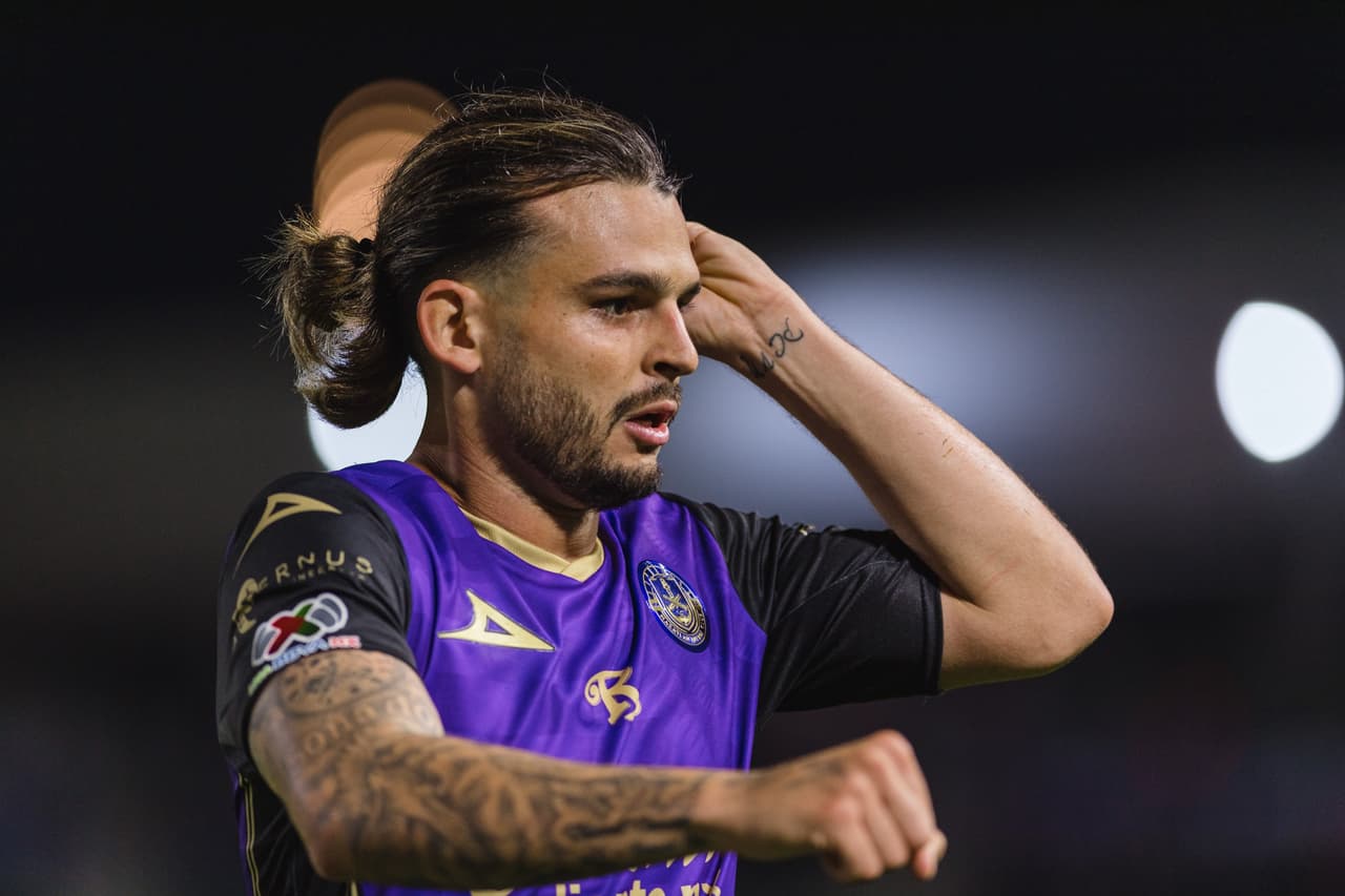 Con un gol tardío de cabeza autoría de Harold Preciado, Santos Laguna doblegó a Mazatlán en el inicio de la Jornada 3 del Clausura 2023. Santos abrió el marcador al 36’ vía Juan Brunetta, pero Ariel Nahuelpán empataría en el segundo tiempo. Sin embargo, Harold Preciado marcó el tanto definitivo a 10 minutos del final.