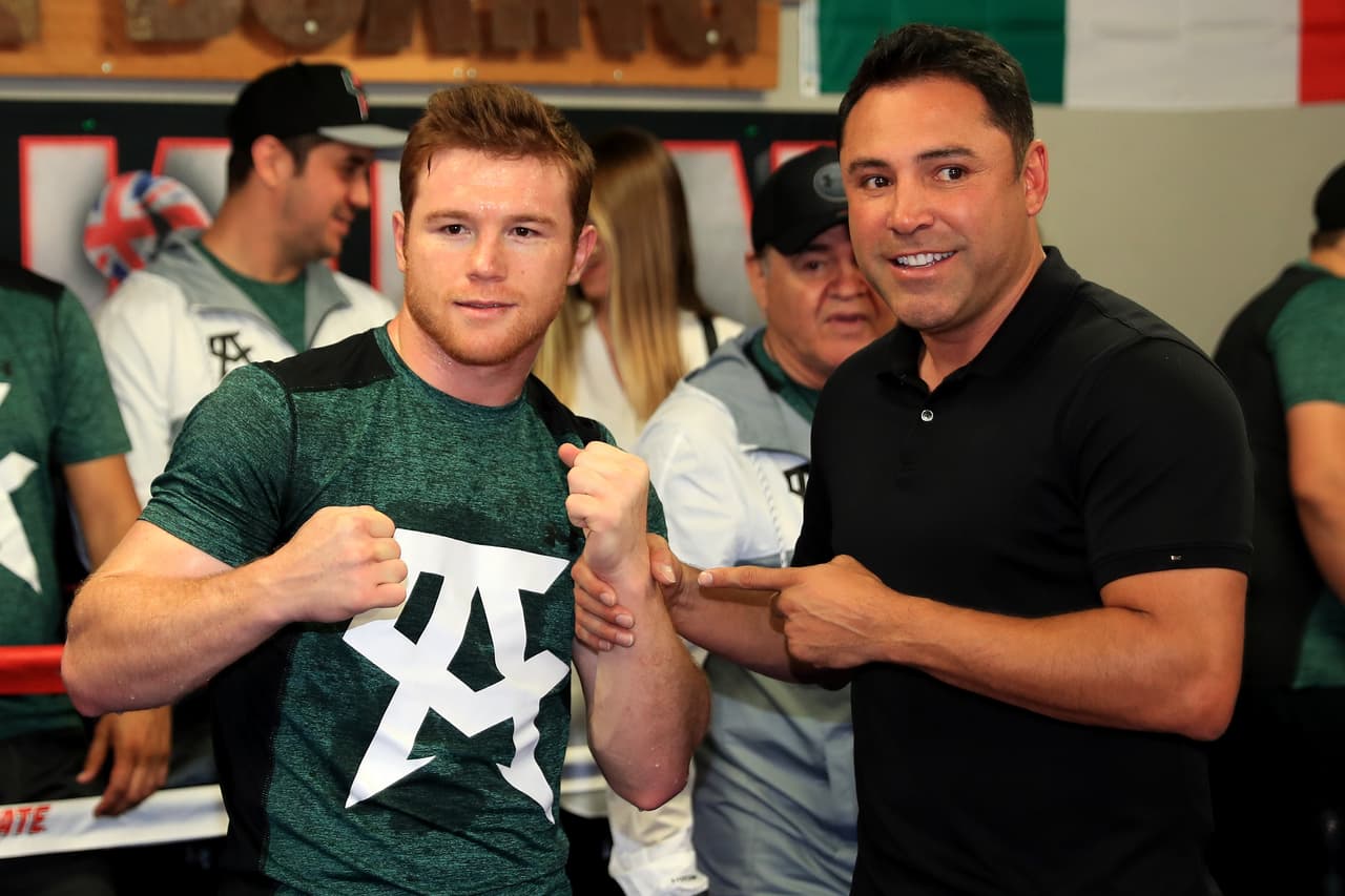 De la Hoya a 'Canelo': "Buena suerte, aunque hables mier..."