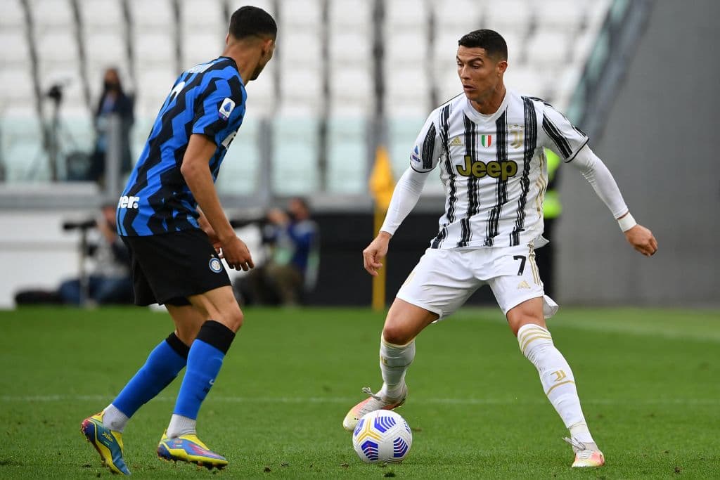 Con doblete de Juan Guillermo Cuadrado y gol de Cristiano Ronaldo, la Juventus consigue importantísimo triunfo frente al campeón.